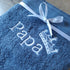 Serviette personnalisée 70x130cm avec prénom et ornement couronne brodé: 8 couleurs